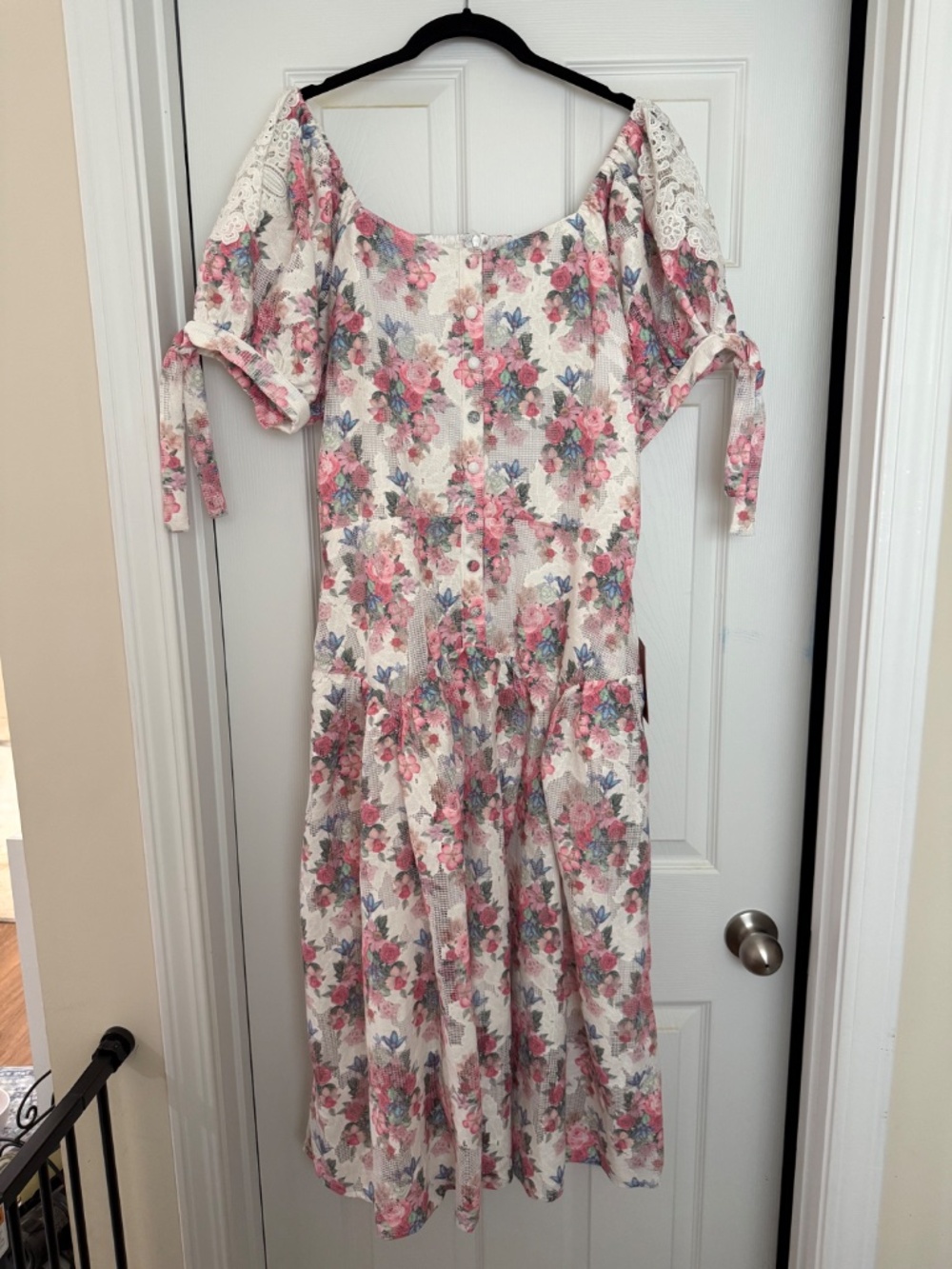 Ivy City Co Lizzy Midi Dress in Pink Floral Size L NWT - Picture 5 of 14